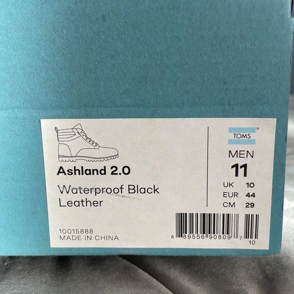 TOMS Boots - Picture 9 of 11